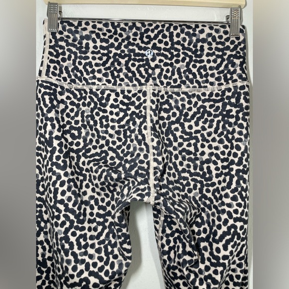 Lululemon High Times Pant Wrap Mesh
Ace Spot Grain Black - Picture 9 of 13